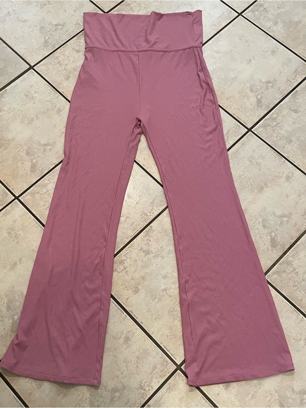 YITTY Mauve Pink Stretch Flared Leggings